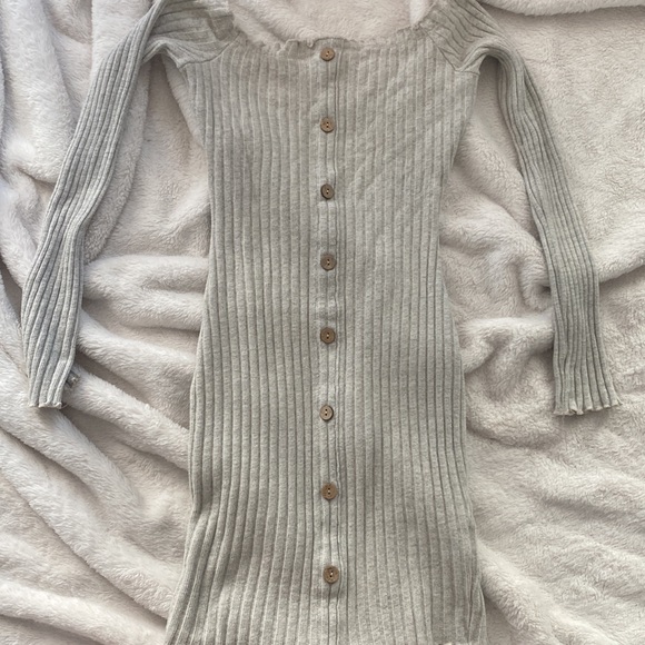 Grey off shoulder knit dress - Picture 2 of 4